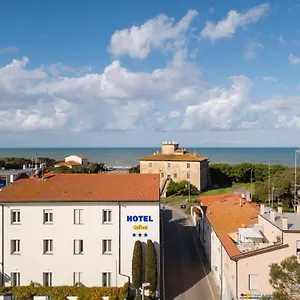 https://hotel-nina-marina-di-bibbona.it-tuscanyhotel.com