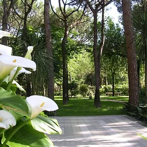 https://holiday-center-valdor.hotelinveneto.com